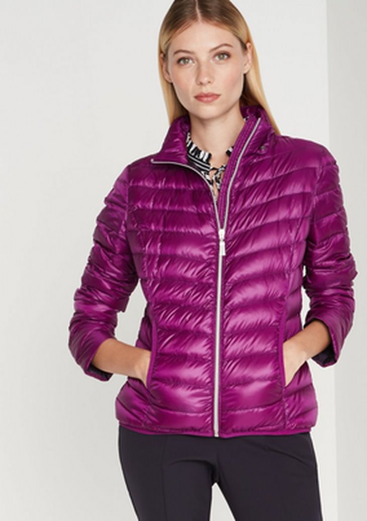 Order fashionable jackets for women in the comma online store